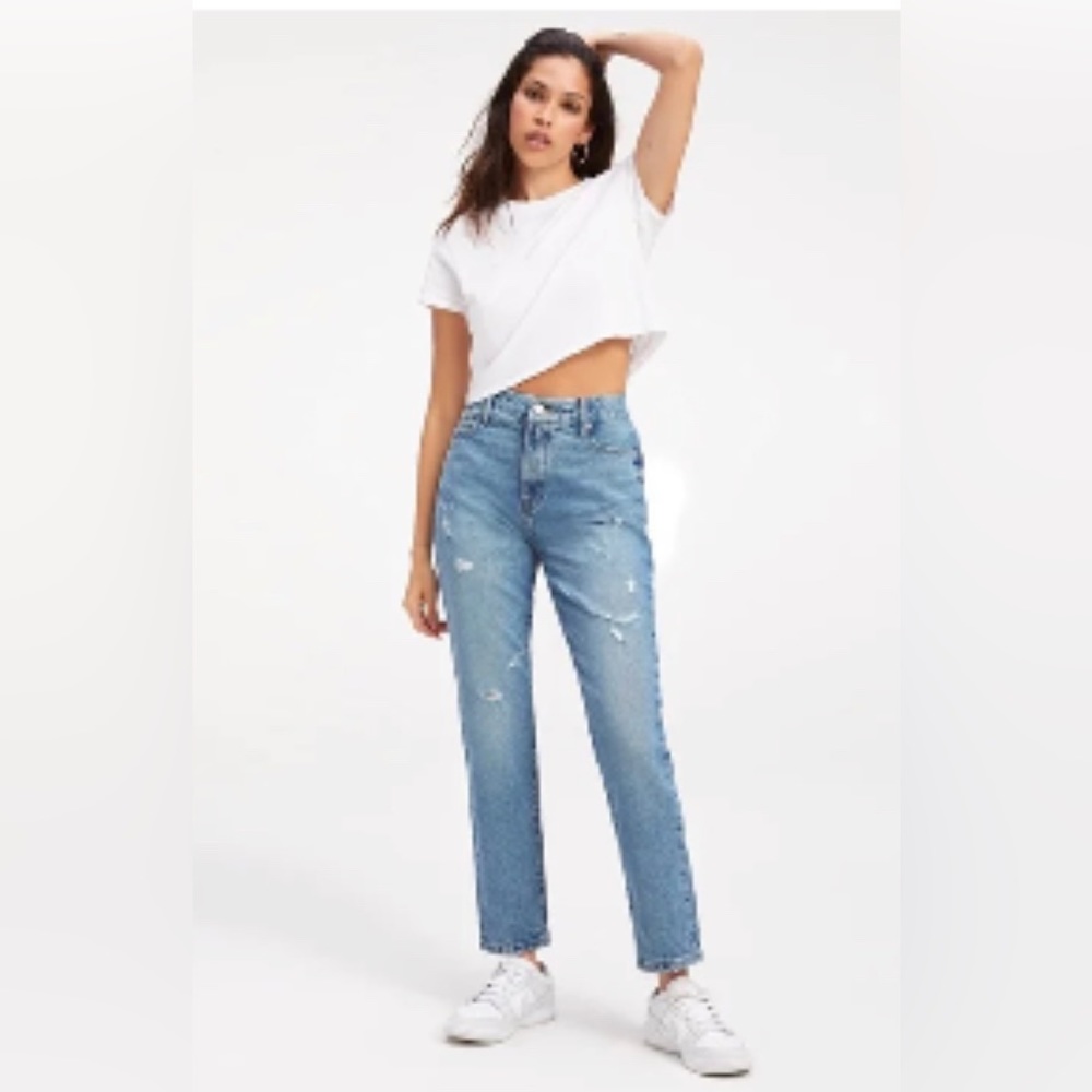 Good American Good Classic High Rise Distressed Slim- Straight Jeans, Size: 2 - Picture 3 of 9